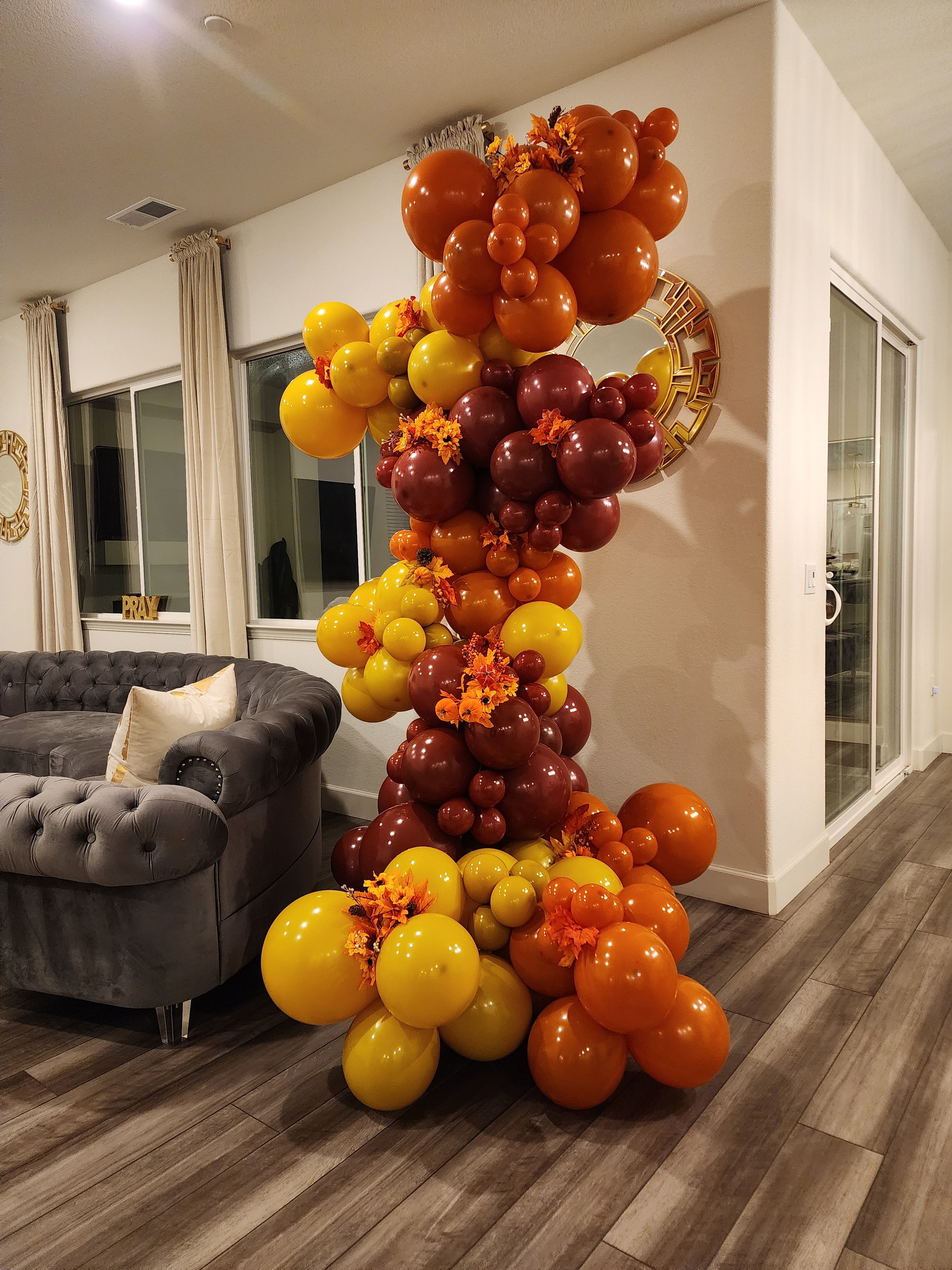 Freestanding Garland