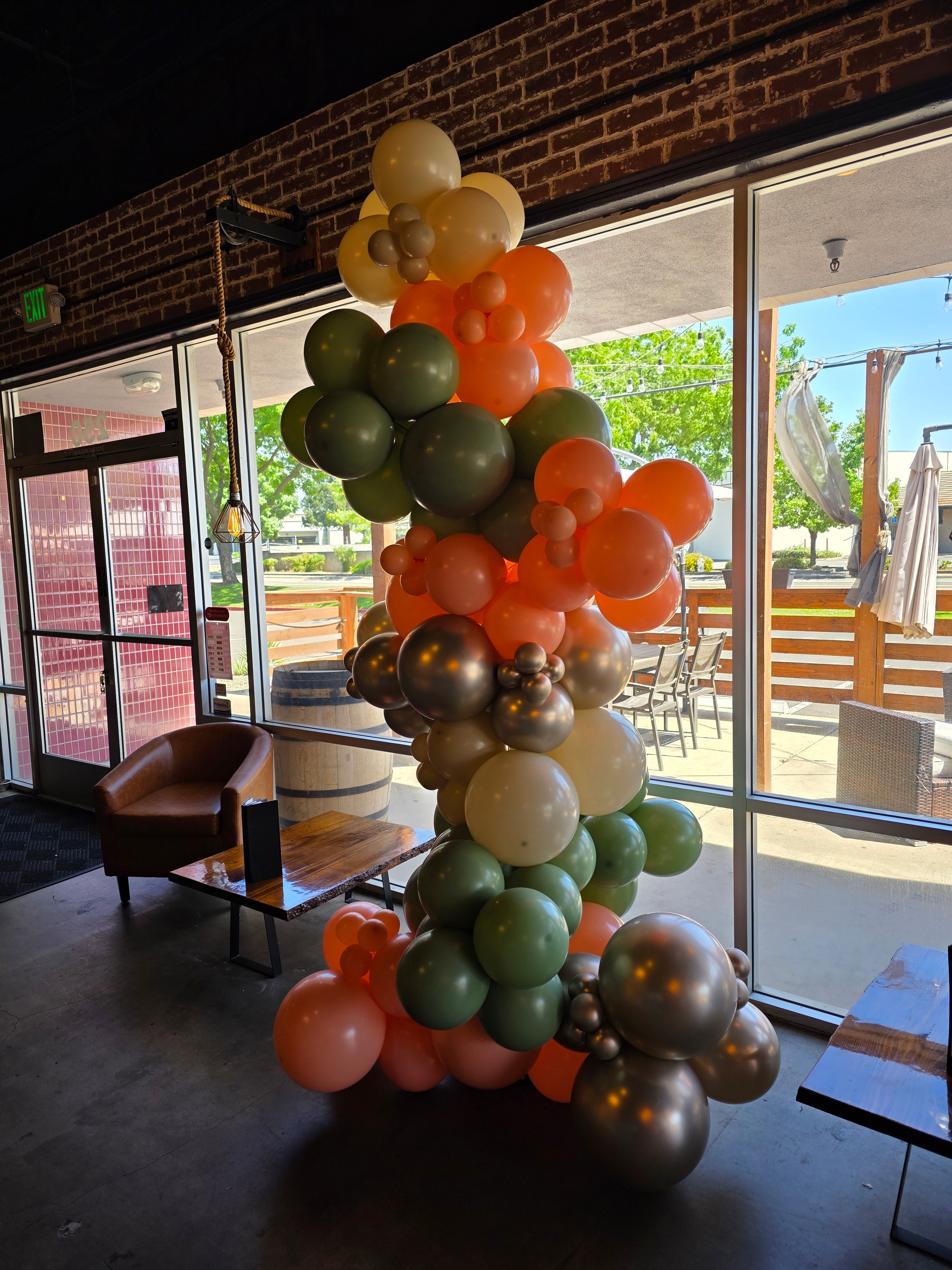 Freestanding Garland